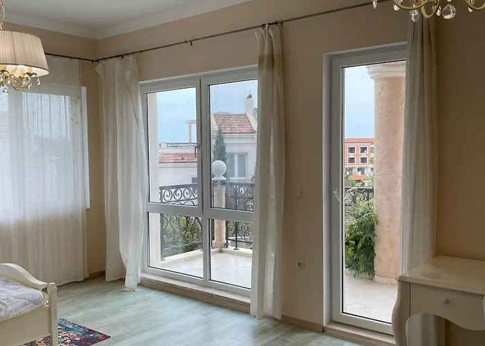 Luxury In Villa Sozopol