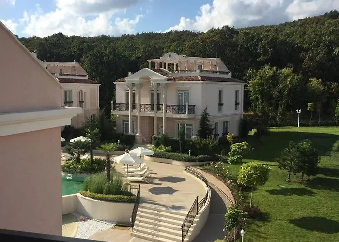 Luxury In Willa *