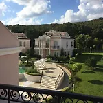 Luxury In Луксозна вила *